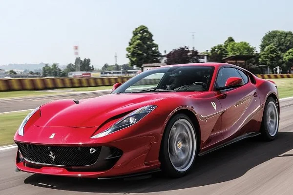 Ferrari 812 Superfast