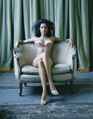 Padma Lakshmi Lingerie Pics