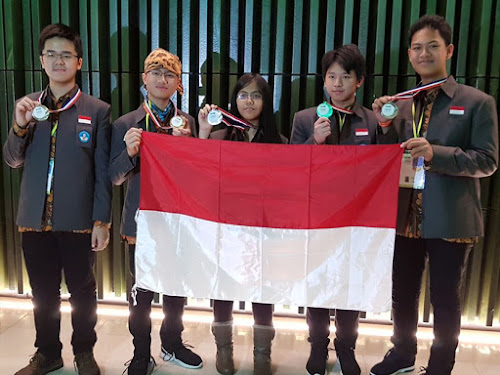 Siswa Indonesia Peraih Medali Emas di Olimpiade Sains Belanda