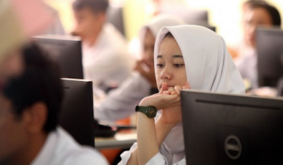  Kali ini admin akan membagikan contoh soal lengkap dengan pembahasan materi gagasan utama Contoh Soal Gagasan Utama UN Bahasa Indonesia SMA/MA Dilengkapi Pembahasan - UNBK 2020