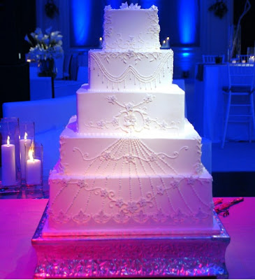 Pin Spot Lighting for Wedding Cake