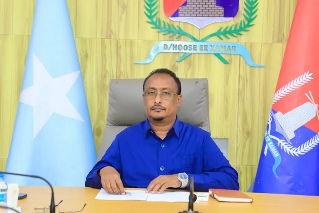 Muungaab oo amar siiyay guddoomiyaasha degmooyinka G/Banaadir