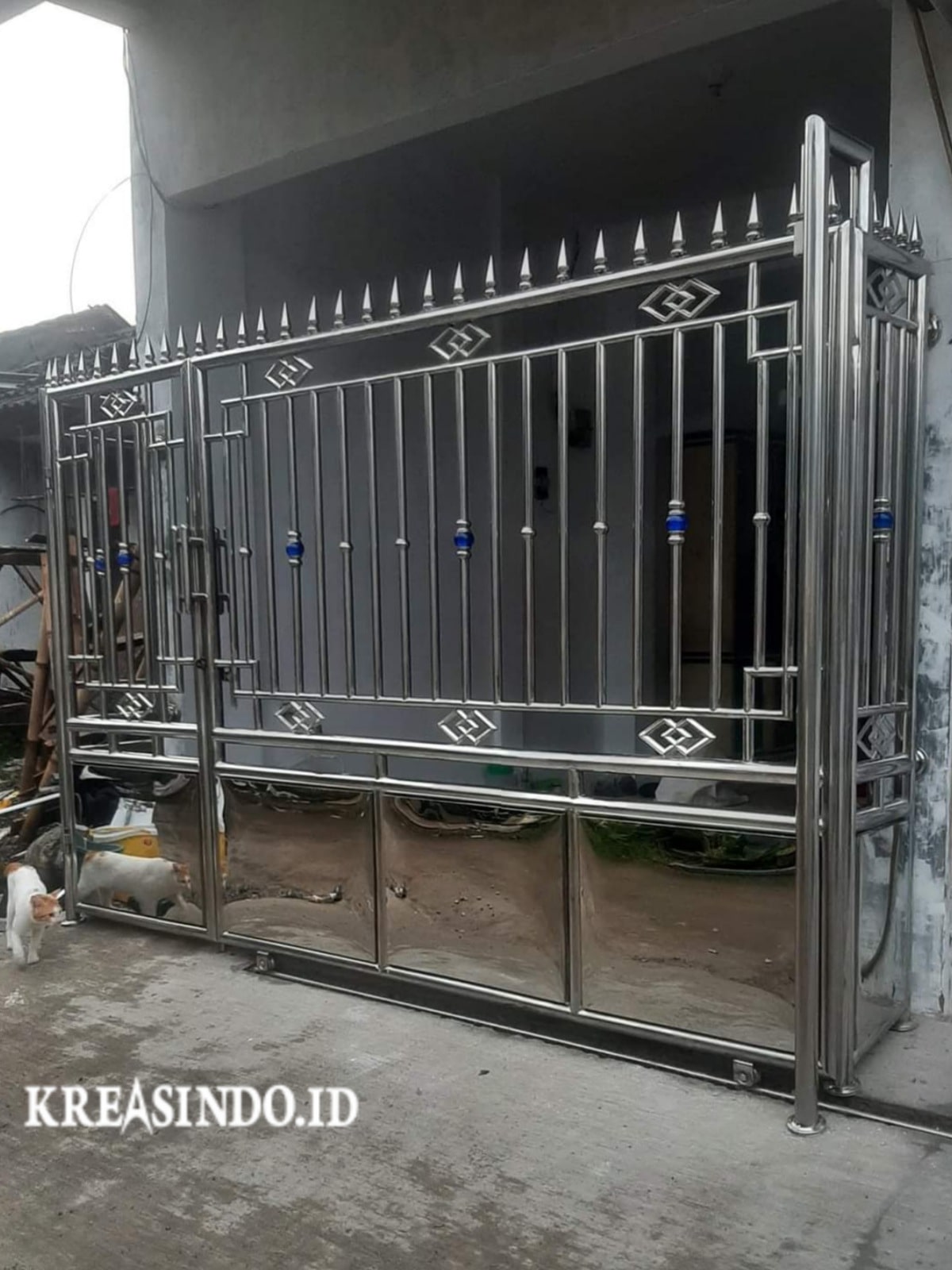 Pintu Pagar Stainless ini Bisa buat Referensi Rumah Anda