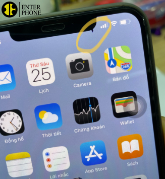 iPhone bị đen góc màn hình