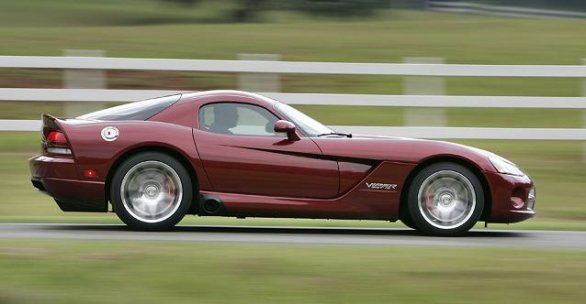 Dodge Viper the generation of 2012 presented to dealers