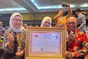 Bupati Indramayu Raih Penghargaan Kategori Dukcapil Hebat