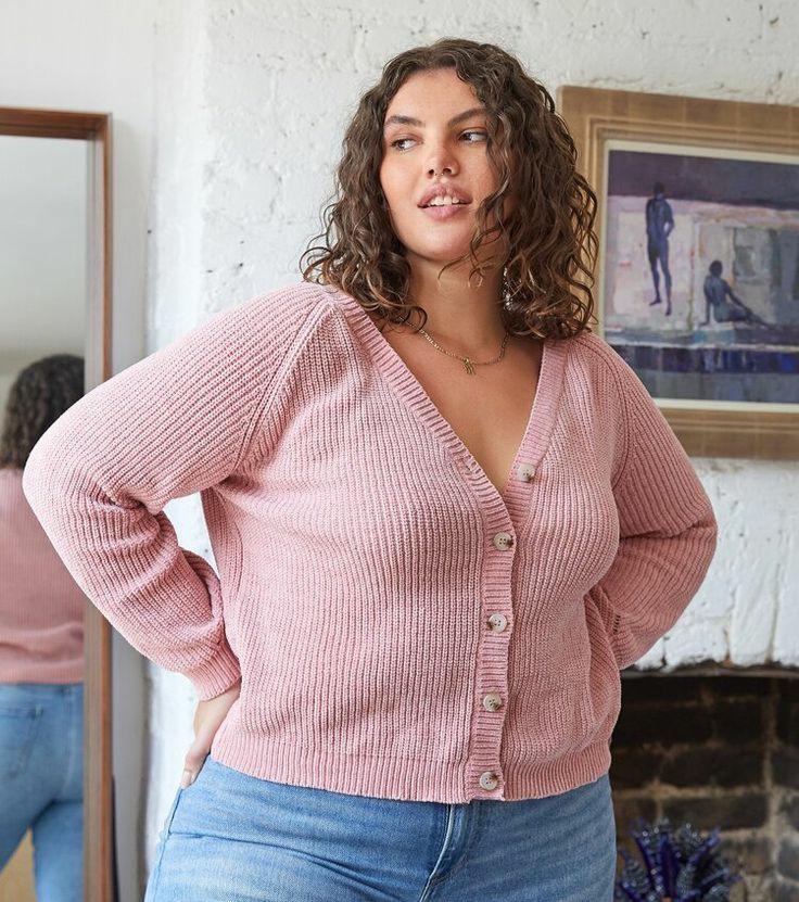 What To Wear If You Are A Short And Chubby Woman