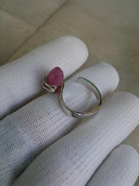 Nhẫn Tinh thể Ruby Lục Yên