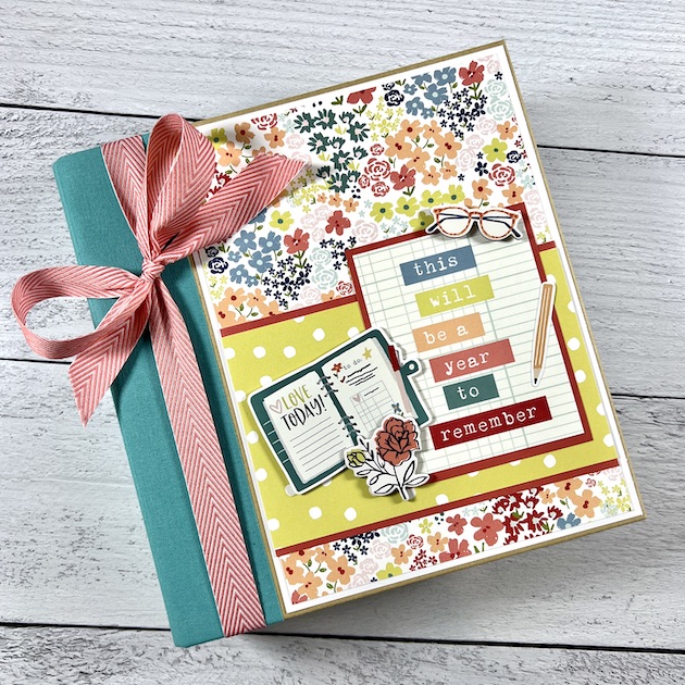 Artsy Albums Scrapbook Album and Page Layout Kits by Traci Penrod: New! A  Year To Remember Scrapbook Album