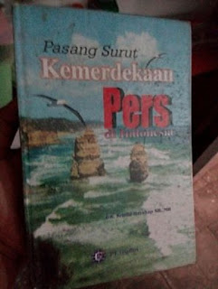 Jual Buku Pasang Surut Kemerdekaan PERS