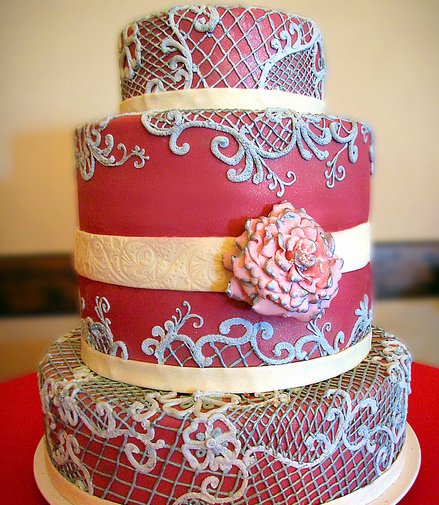 Fusia Lace Wedding Cake