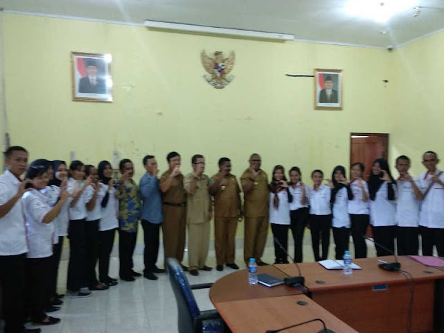  Samsudin Anggiuli Terima Tim Nusantara Sehat di Sorong Selatan