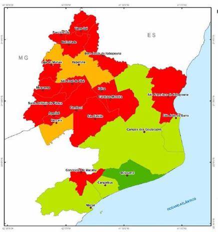 Tromba d'água deixa famílias desabrigadas e isoladas