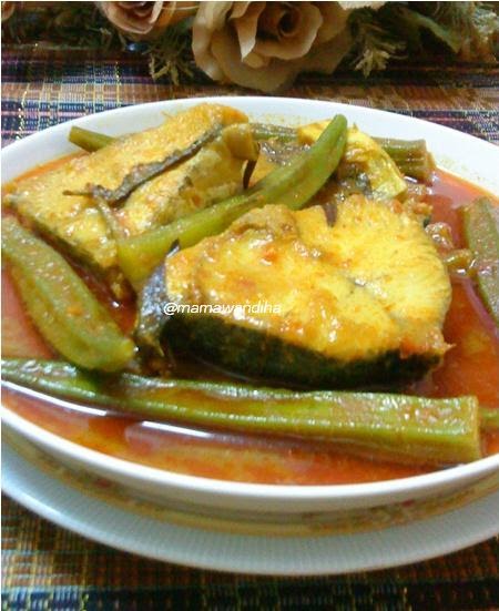 Dari Dapur MaDiHaA: Asam Pedas Ikan Tenggiri