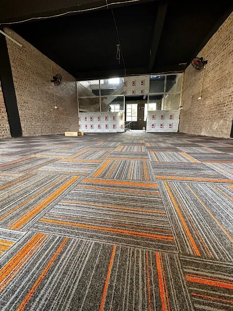 Thảm trải sàn Clb Bi-a sử dụng thảm tấm Color
