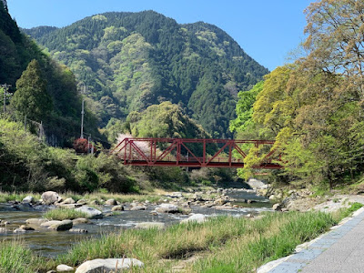 古湯温泉近くの嘉瀬川