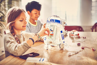 With the littleBits Droid Inventor Kit, kids can create their own custom Droid and bring it to life for the first time ever!