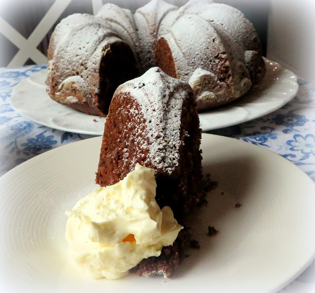 Gingerbread Cake with Lemon Cream