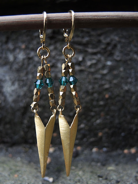 free tutorial for blingbling earrings for new years eve