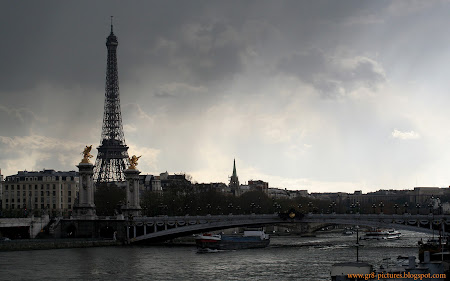 gambar menara Eiffel di Prancis