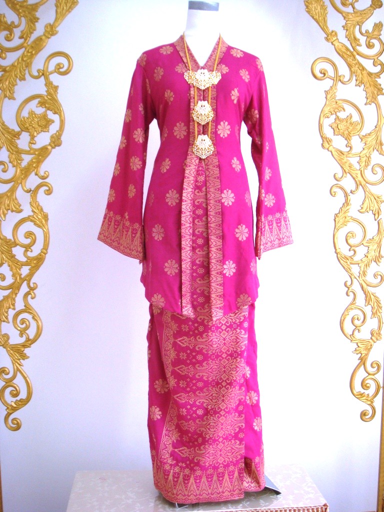 Gambar Kebaya Tradisional Indonesia 