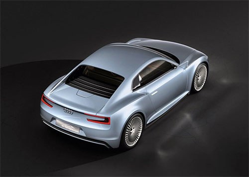 Compact coupe E-tron