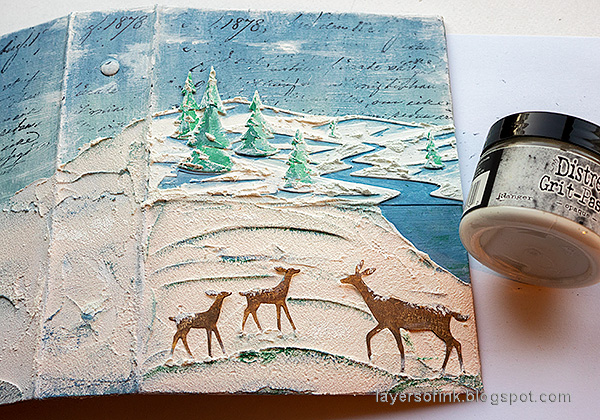 Layers of ink - December Daily Peaceful Winter Tutorial by Anna-Karin Evaldsson. Apply grit-paste.