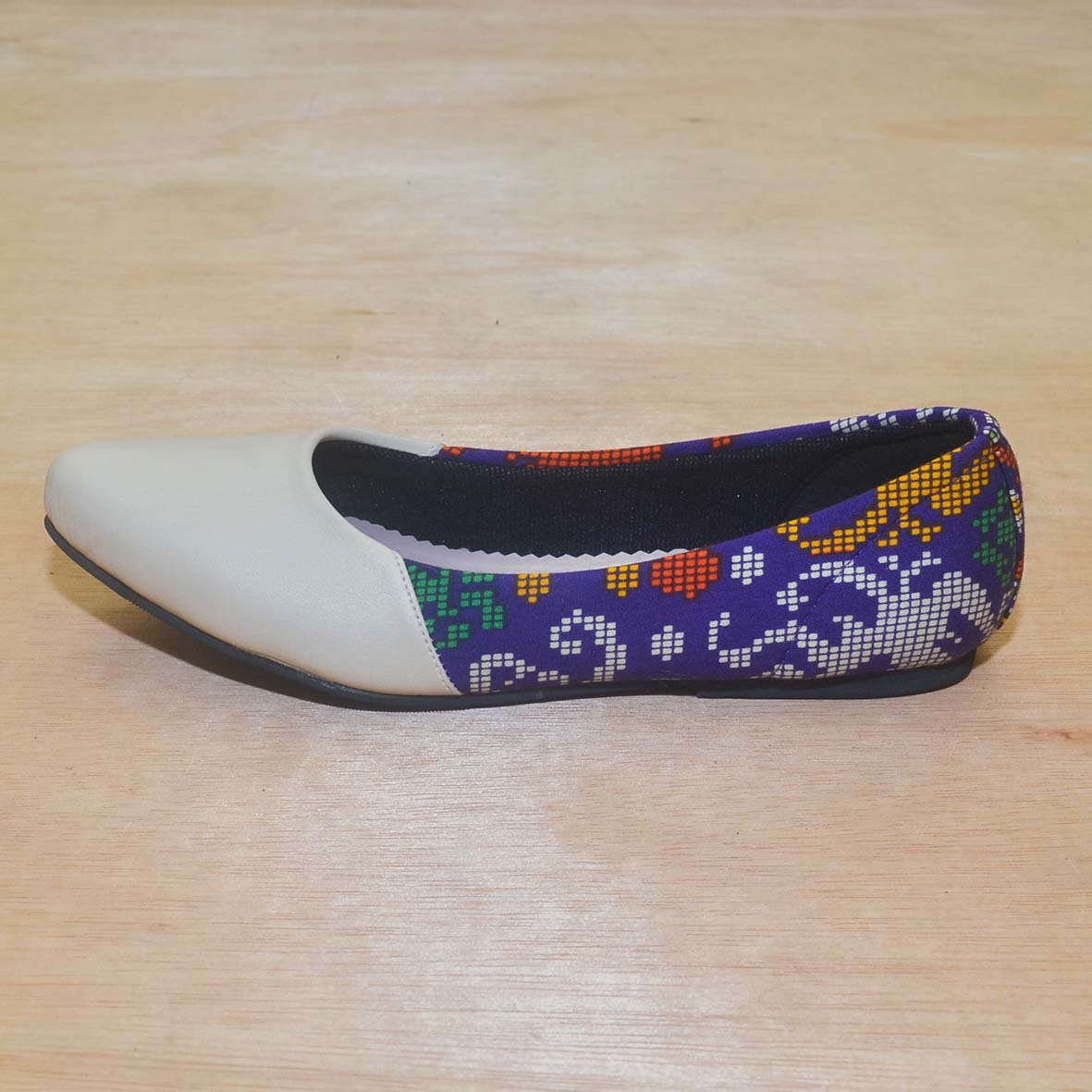 Sepatu Batik  Dayak Ungu The Warna  Indonesia