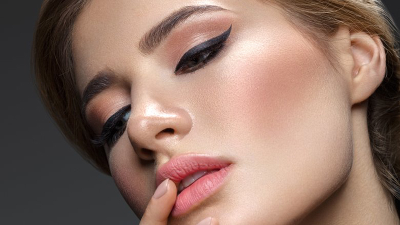 Stunning makeup trends you'll be trying in 2019