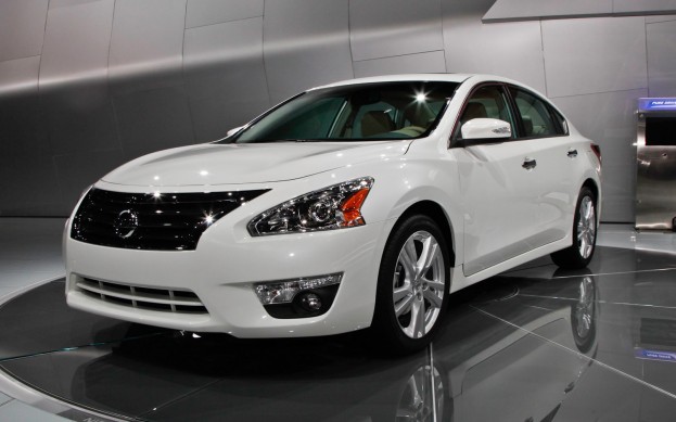 2013 Nissan Altima Front Side