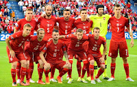 SELECCIÓN DE LA REPÚBLICA CHECA - Temporada 2015-16 - Kaderabek, Hubnik, Sivok, Pavelka, Petr Cech, Necid; Dockal, Plasil, Pudil, Krejci y Darida - REPÚBLICA CHECA 0 TURQUÍA 2 (Yilmaz, Tufan) - 21/06/2016 - 21/06/2016 - Eurocopa de Francia 2016, grupo D - Lens, Francia, Stade Bollaert-Delelis