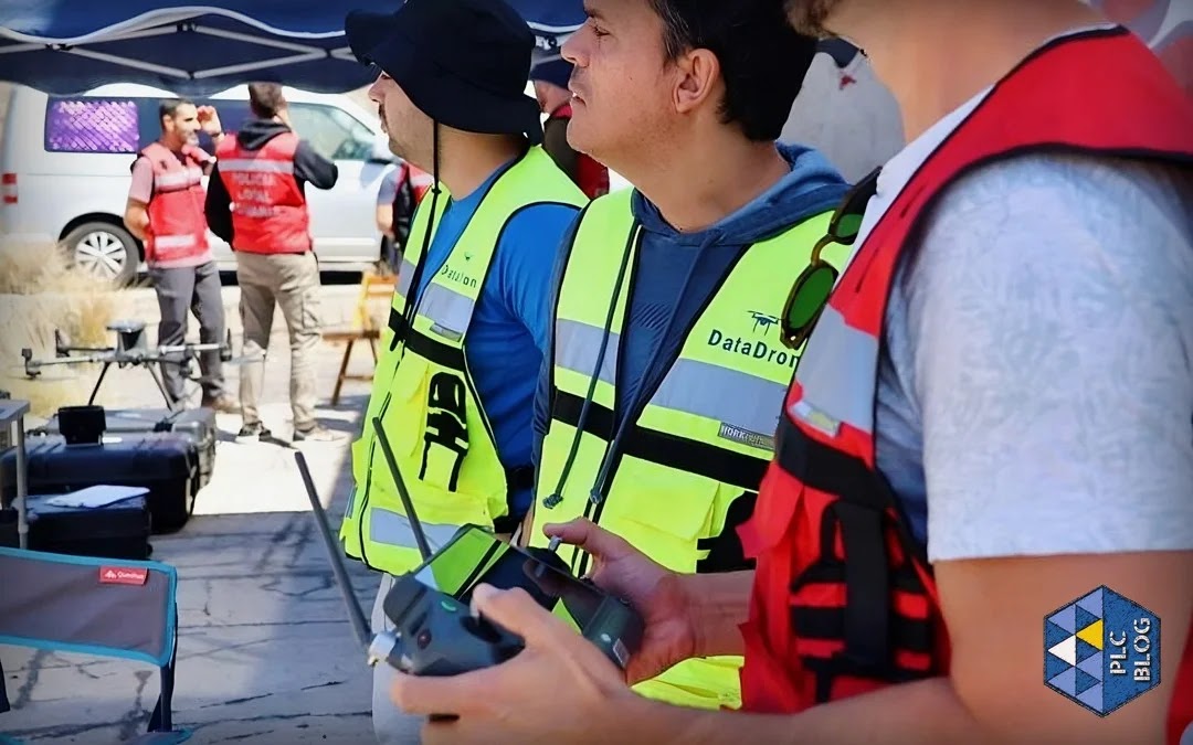 Equipo de operadores de Dron (Foto: Ayuntamiento de Santa Cruz de Tenerife).