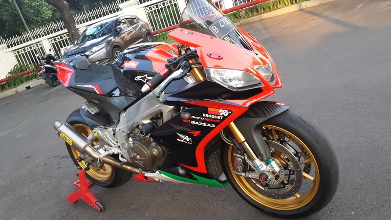 JUAL MOGE BEKAS FULL SURAT Aprilia Rsv4 Factory APRC 