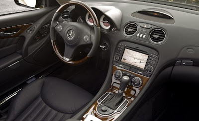 2013 Mercedes-Benz SL-class Interior View