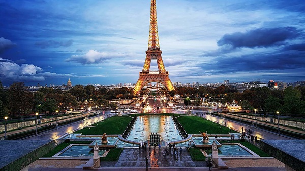 Find out when the Eiffel Tower in France will reopen to tourists 2020-2021