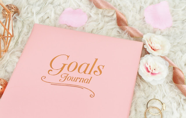 Find Me A Gift Christmas Gift Ideas For Her Pink Leather Goals Journal Inside Out Champagne Flutes Review Lovelaughslipstick Blog