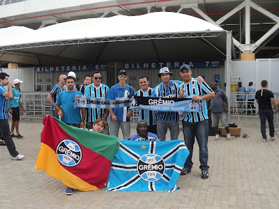 Gremistas apoiam Tricolor na Arena