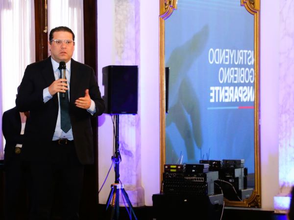 Presidente Luis Abinader presenta logros sobre transparencia gubernamental