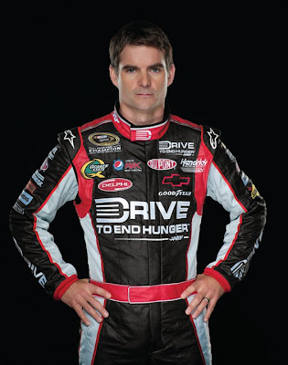 jeff gordon wins phoenix. jeff gordon phoenix win 2011.