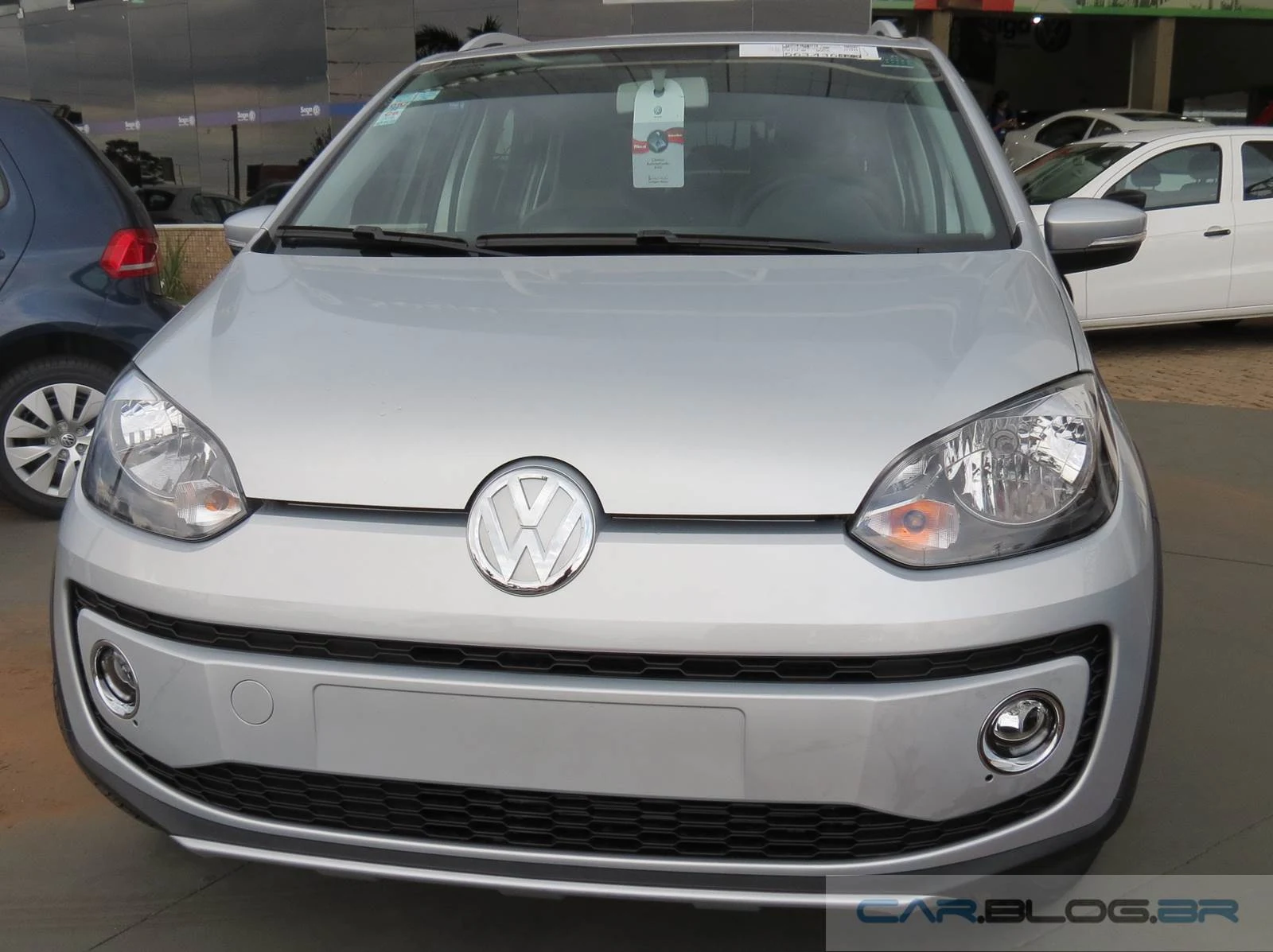 Volkswagen up! Crossup!