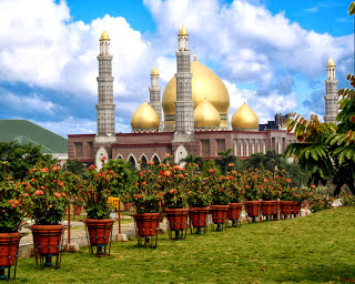 Desain Masjid Kubah Emas