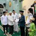 Dampingi Gubernur Ansar Safari Ramadhan, Pj Walikota Hasan Janji Bantu Rehab Pintu dan Jendela Masjid Jannatul Makwa