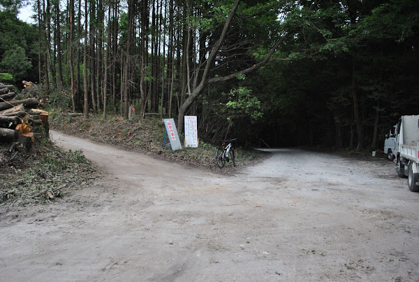 真弓神社裏参道