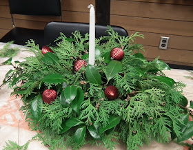  Christmas Centerpiece