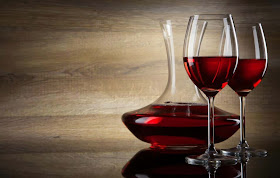 wine-red-wine-glasses-decanters-shadow-wallpaper