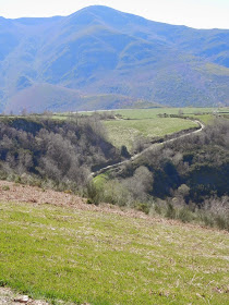 Spain, Route to Santiago, from Cebreiro to Triacastela   by E.V.Pita (2015)  http://picturesplanetbyevpita.blogspot.com/2015/04/spain-route-to-santiago-from-cebreiro.html   Camino de Santiago, de Cebreiro a Triacastela  por E.V.Pita  O Camiño, dende O Cebreiro a Triacastela