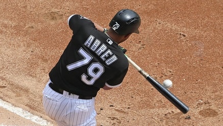 Aparentemente, José Abreu no puede dejar de batear, pero así como no puede dejar de conectar buenos batazos, parece inevitable que siga disparando más dobles. 