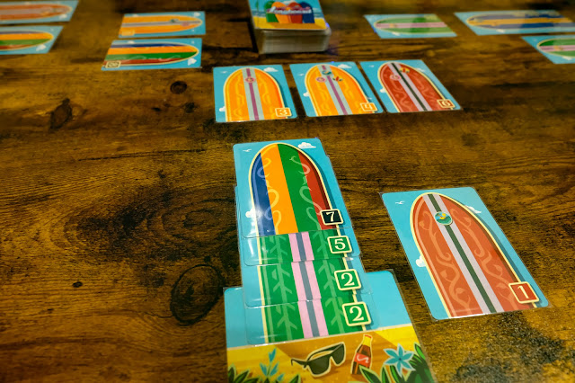 Longboard card game 長板 桌遊 遊玩中及成形的長板