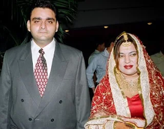 Dolly Bindra Family Husband Son Daughter Father Mother Marriage Photos Biography Profile.