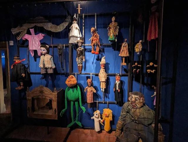 Display of marionettes at Musée des Arts de la Marionette (MAM)